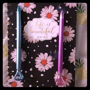 2 yr planner with 2 pens